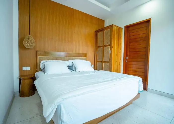 Villa Pradha Kuta, 3 Bdr, 3 Minutes From *