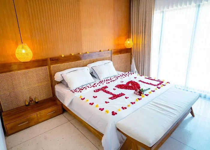 Villa Pradha Kuta, 3 Bdr, 3 Minutes From Seminyak